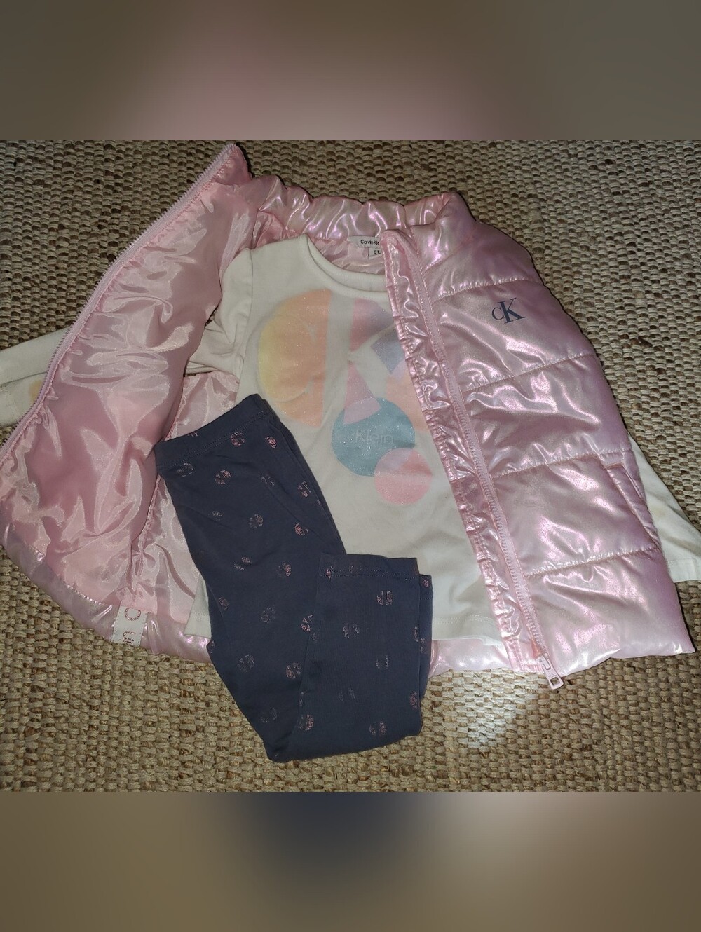3T Calvin Klein Girls' 3 Piece Outfit Set